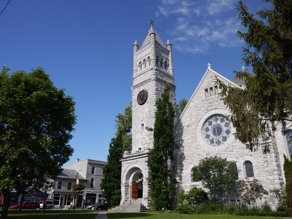 St. Andrew's sanctuary was erected in 1822 at the corner of what is now Princess and Clergy Streets. After a fire, this second sanctuary was completed in 1890.